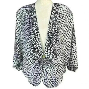Vintage Fiorelle women’s batwing sleeve kimono top with shoulder pads Size S